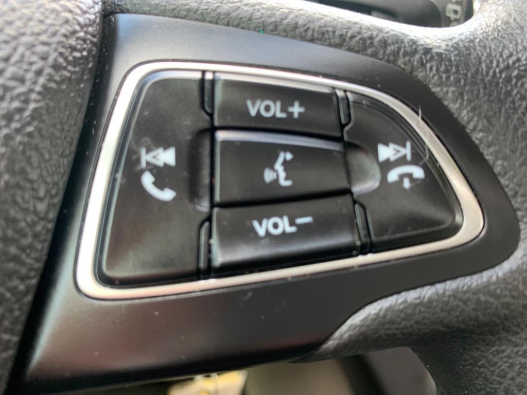 2017 Ford Escape SE photo