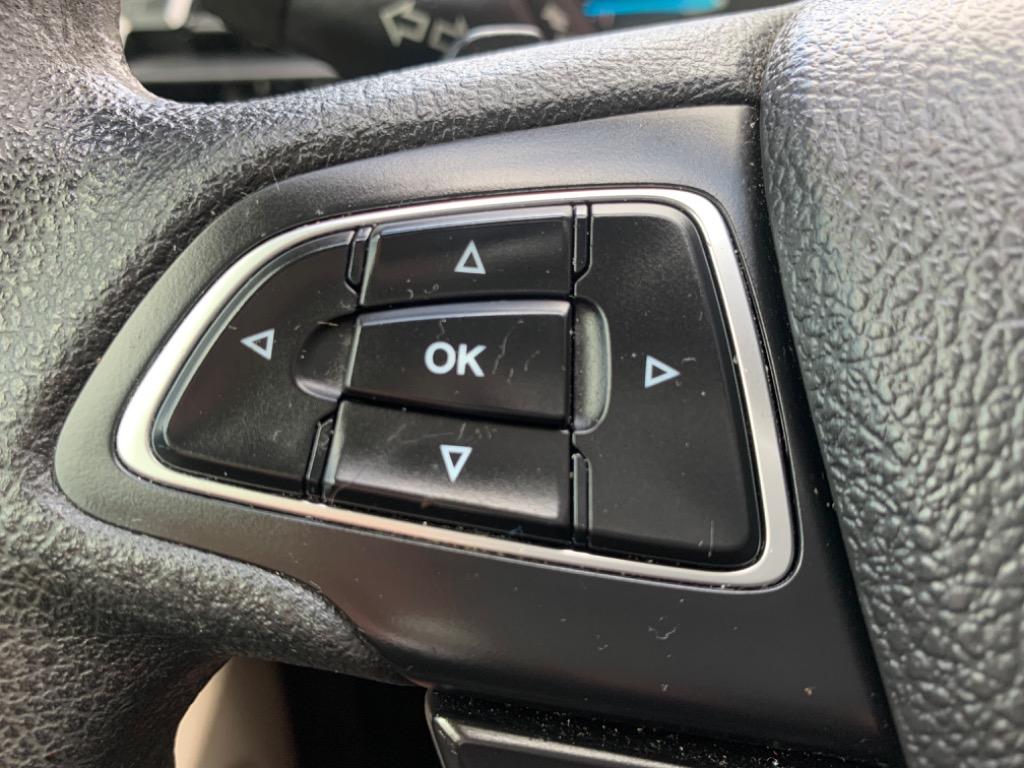 2017 Ford Escape SE photo