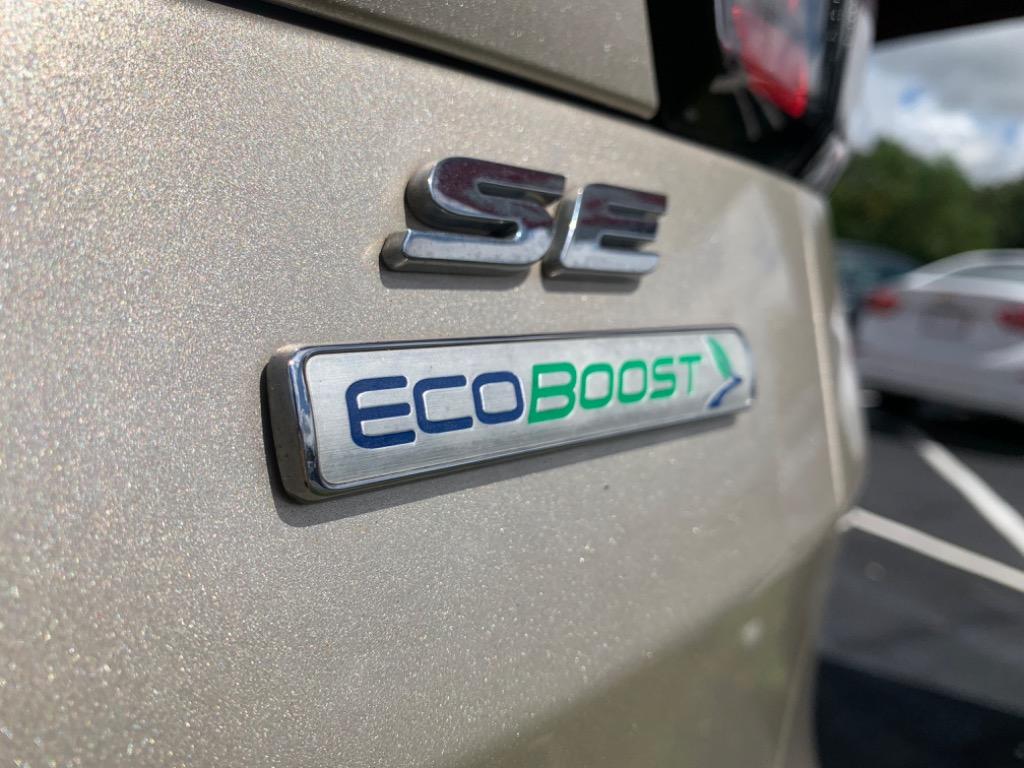 2017 Ford Escape SE photo