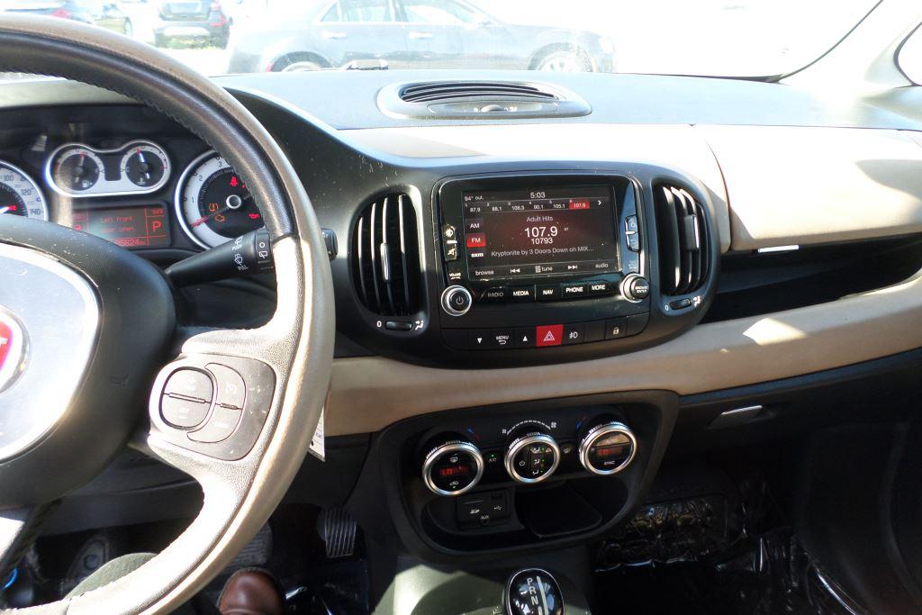2014 Fiat 500L Lounge photo