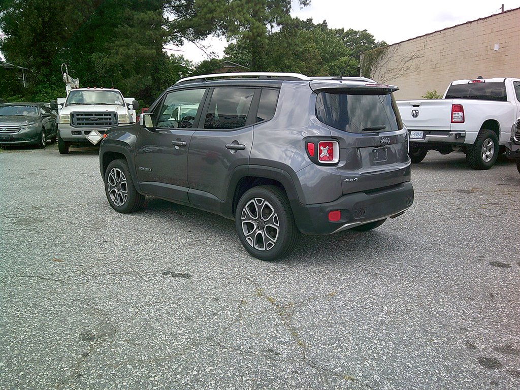 2017 Jeep Renegade Limited photo