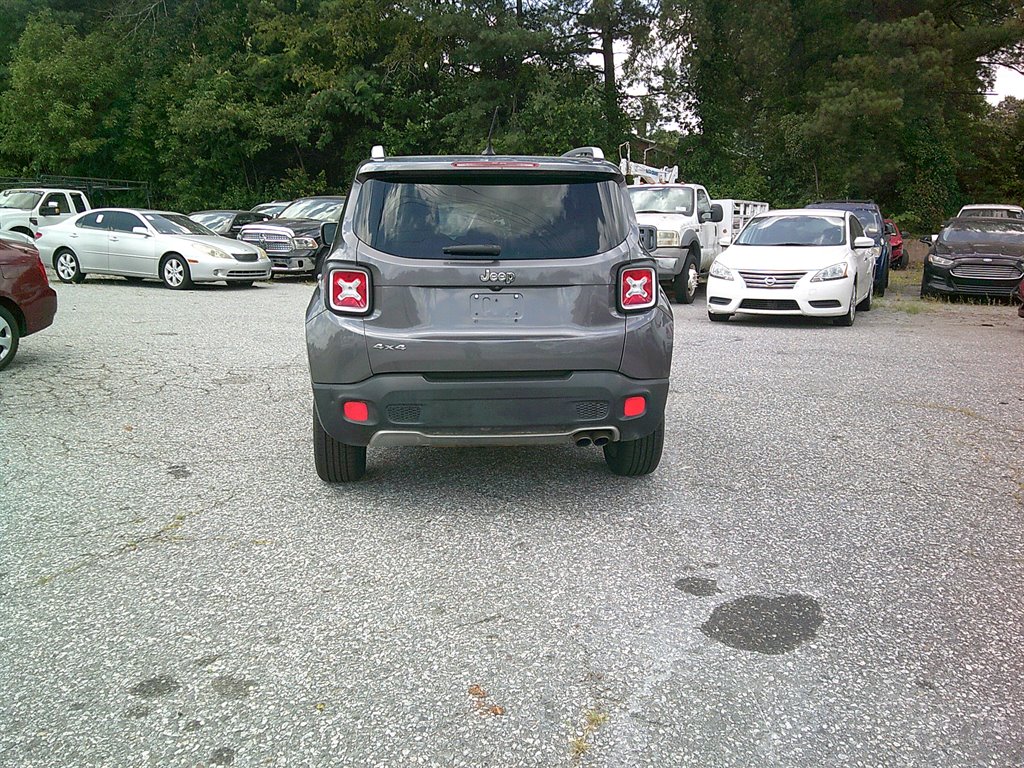 2017 Jeep Renegade Limited photo