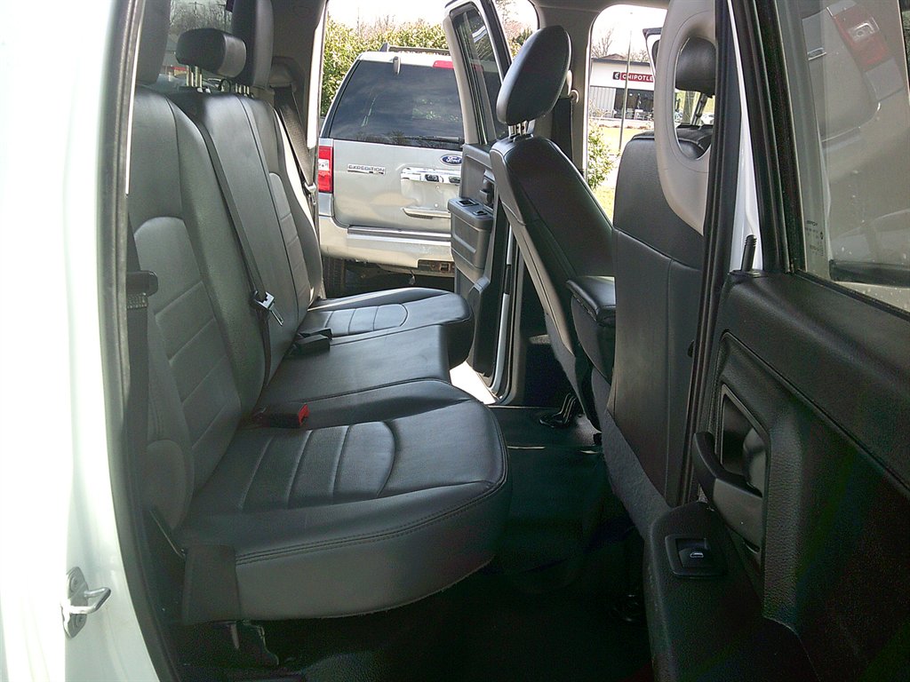 2017 RAM 1500 Tradesman photo