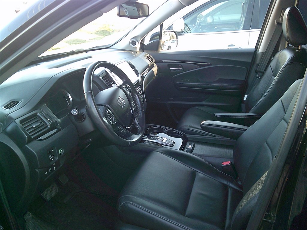 2017 Honda Pilot Touring photo