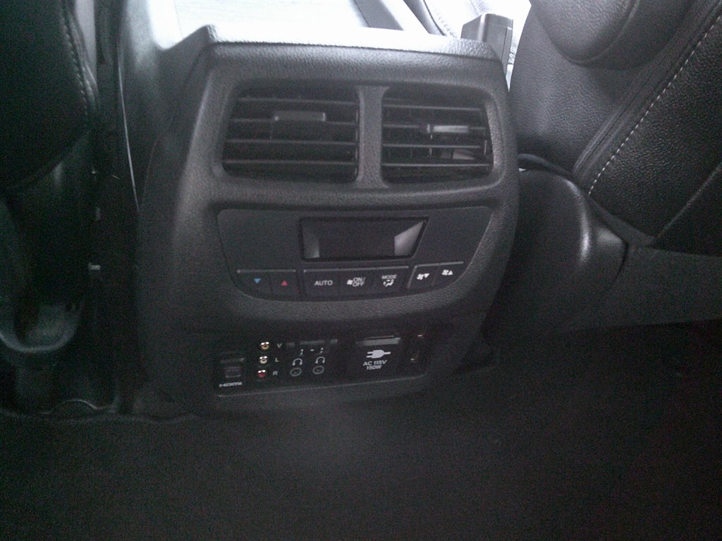 2017 Honda Pilot Touring photo