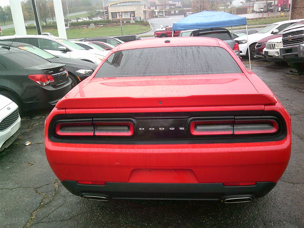 2019 Dodge Challenger SXT photo