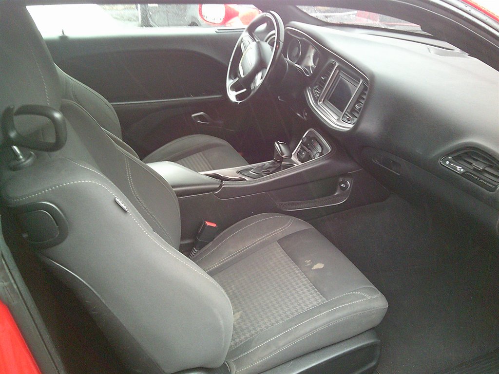 2019 Dodge Challenger SXT photo