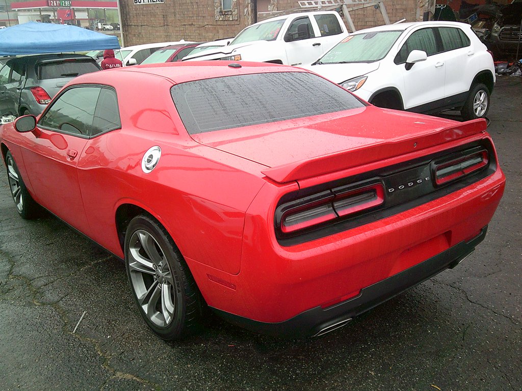 2019 Dodge Challenger SXT photo