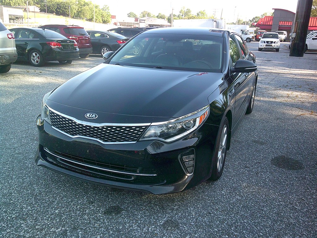 2018 Kia Optima S photo