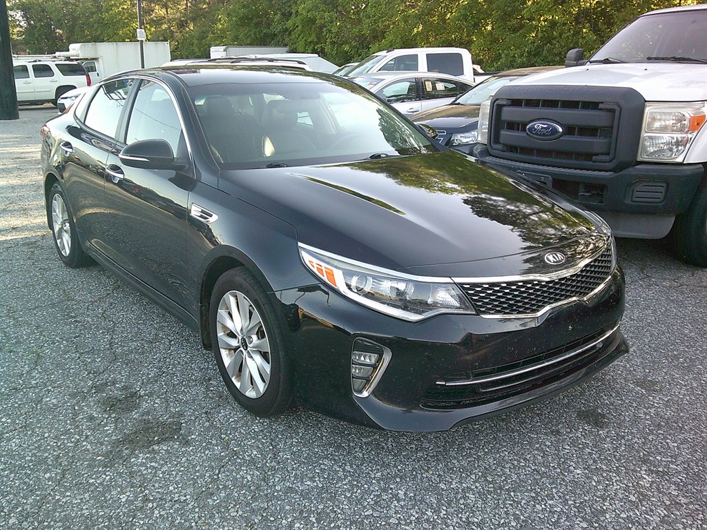 2018 Kia Optima S photo