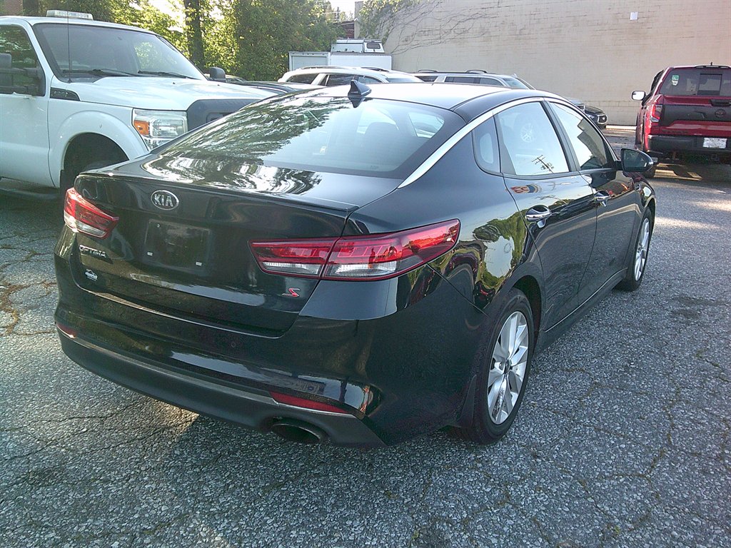 2018 Kia Optima S photo