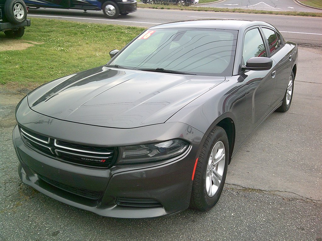 2016 Dodge Charger SE photo