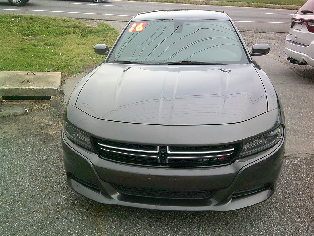 2016 Dodge Charger SE photo