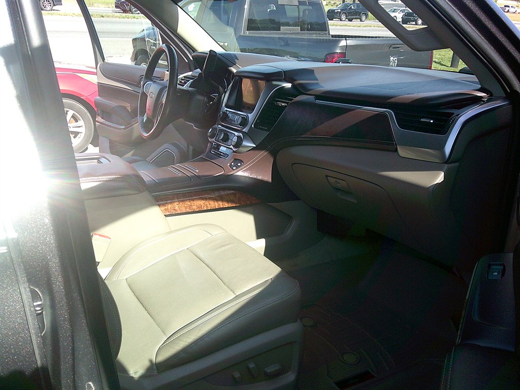 2015 Chevrolet Suburban LTZ 1500 photo