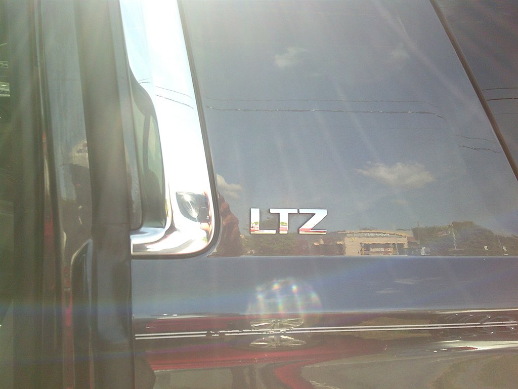 2015 Chevrolet Suburban LTZ 1500 photo
