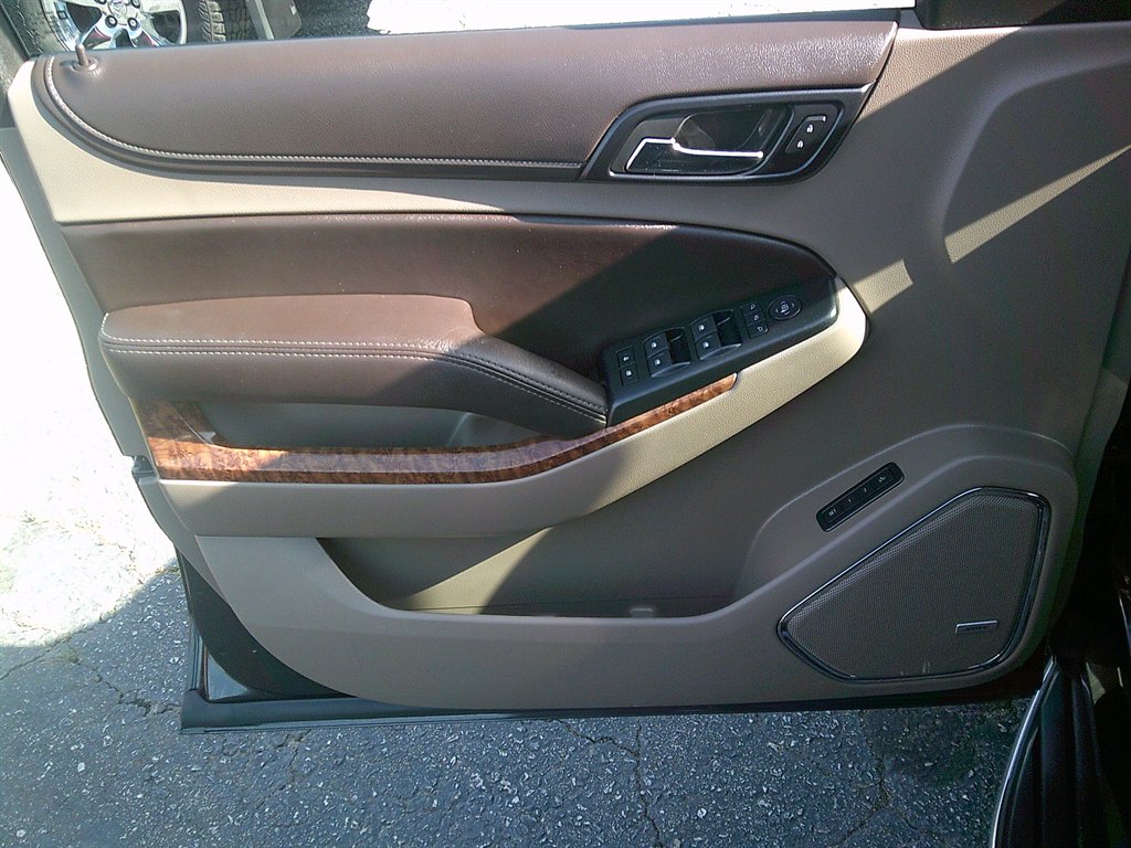 2015 Chevrolet Suburban LTZ 1500 photo