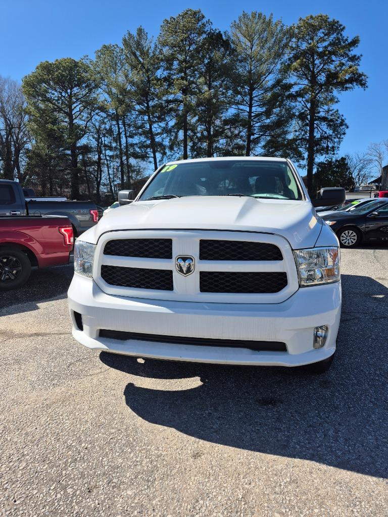 2019 Ram 1500 Classic - $15,900