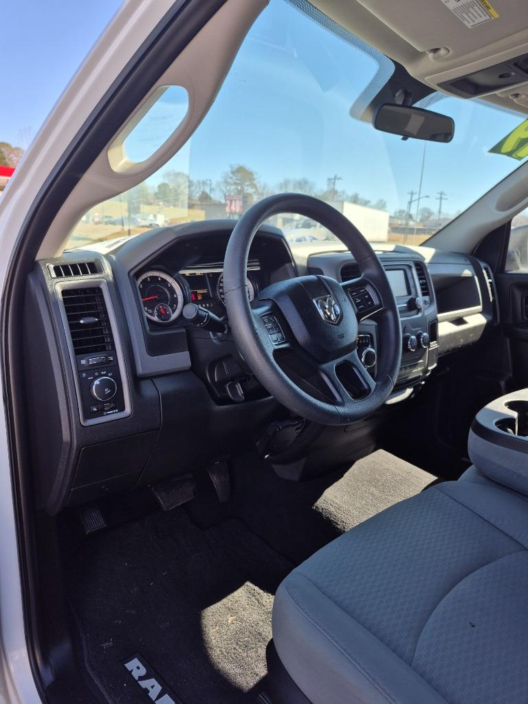 2019 Ram 1500 Classic - $15,900