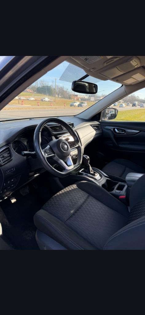 2017 Nissan Rogue - $9,500