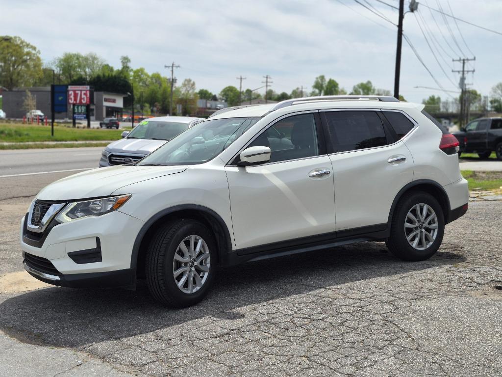 2018 Nissan Rogue - $8,300
