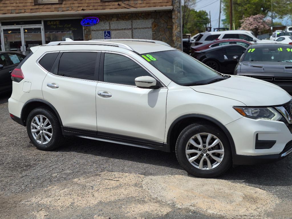 2018 Nissan Rogue - $8,300