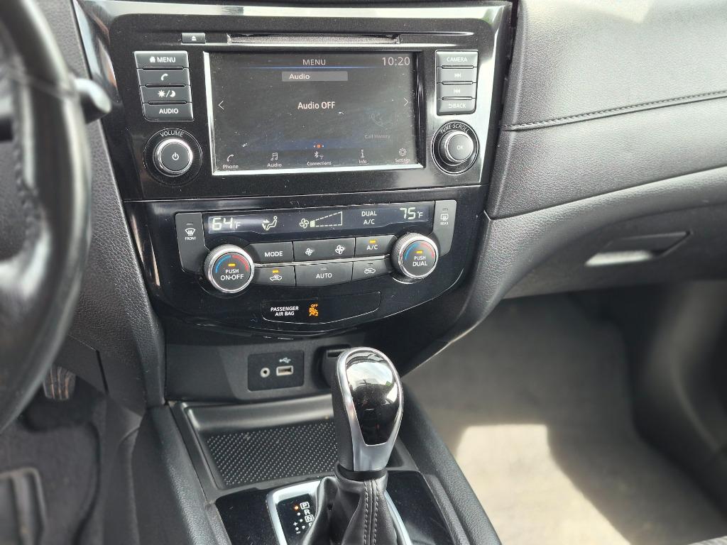 2018 Nissan Rogue - $8,300