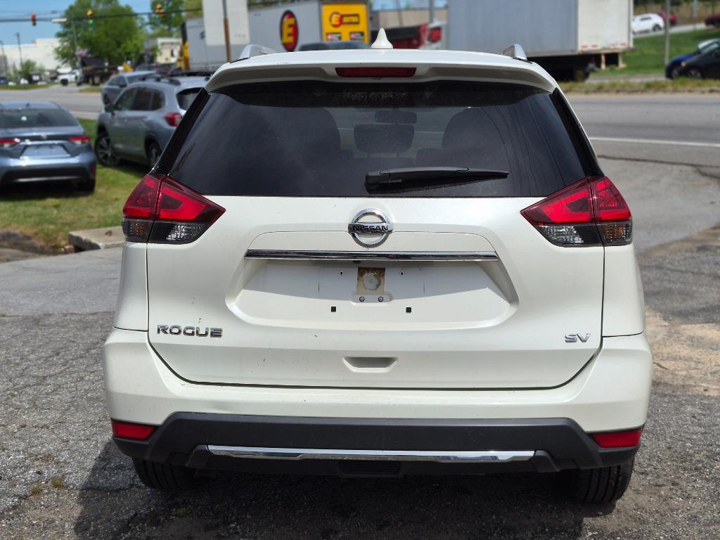 2018 Nissan Rogue - $8,300