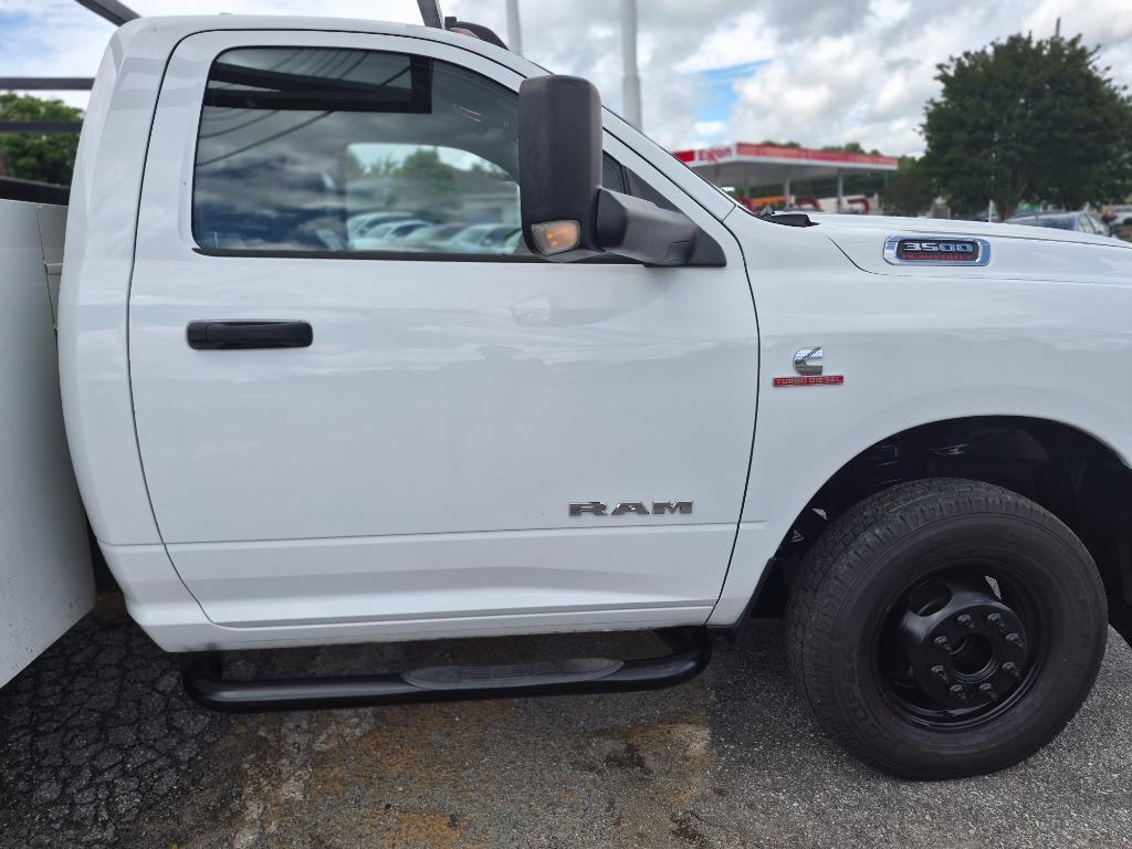 2019 Ram 3500 CAB/Chassis - $19,500