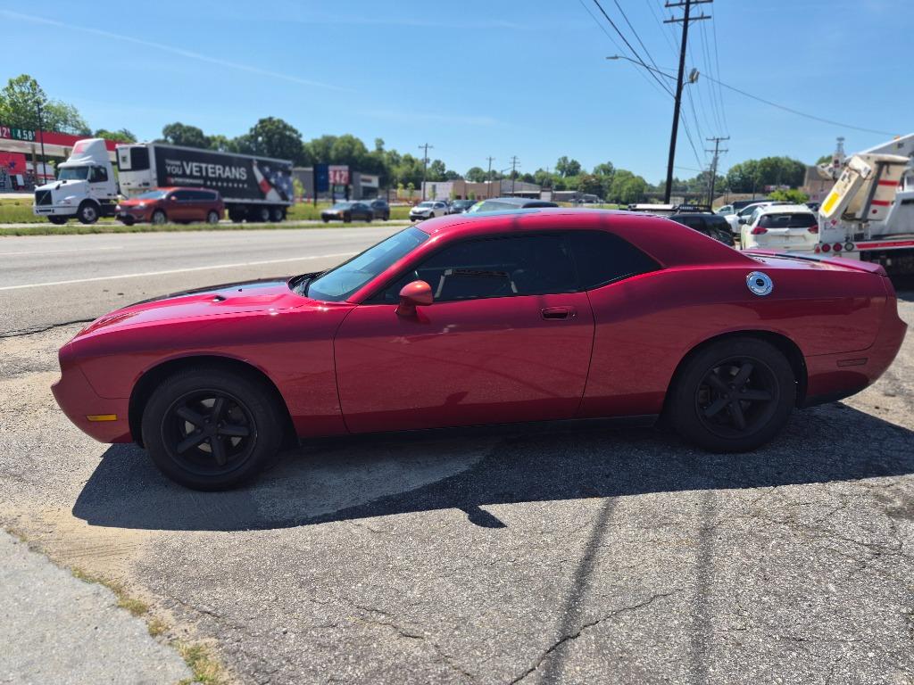 2010 Dodge Challenger - $8,300