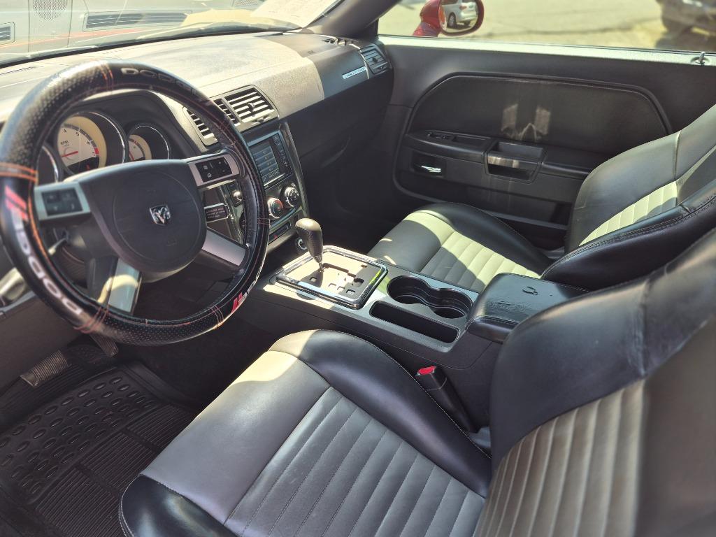 2010 Dodge Challenger - $8,300