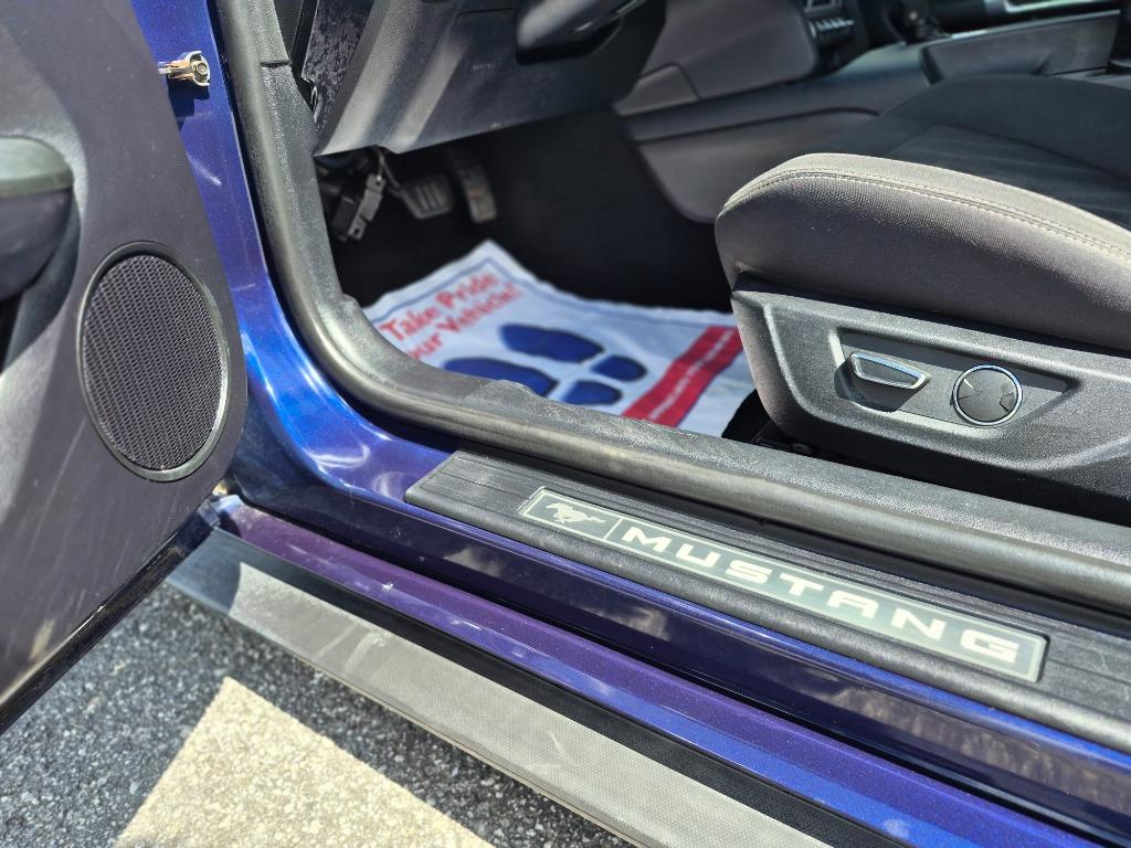 2019 Ford Mustang - $22,900