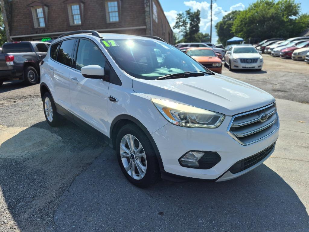 White 2017 Ford Escape SUV / Crossover Front-Wheel Drive Automatic