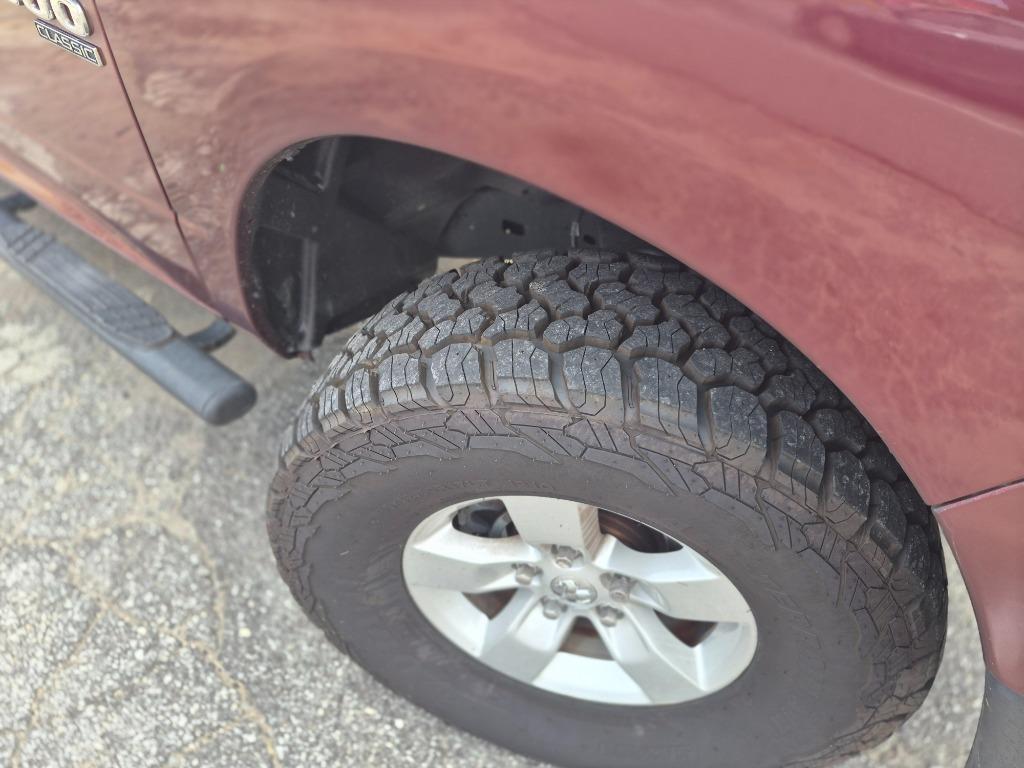 2019 Ram 1500 DS - $12,800