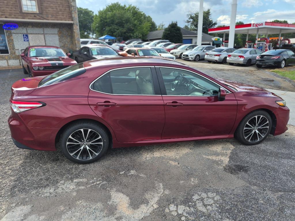 2018 Toyota Camry - $14,950