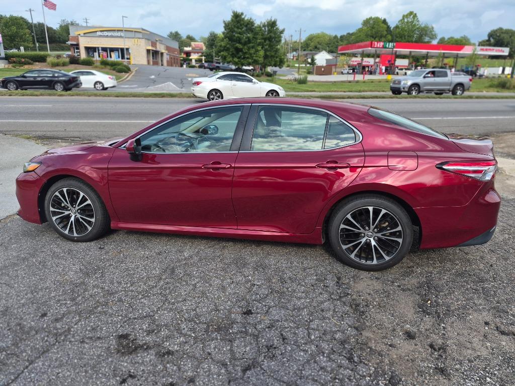 2018 Toyota Camry - $14,950
