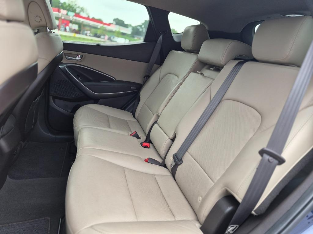2017 Hyundai Santa FE Sport - $8,800