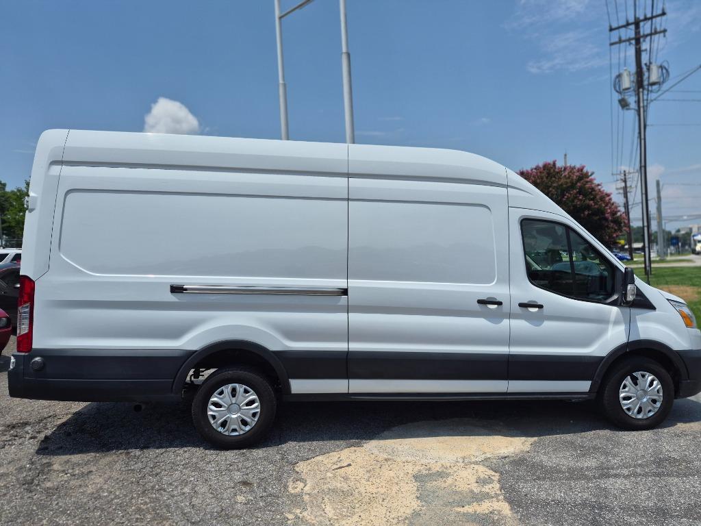 2020 Ford Transit - $17,800