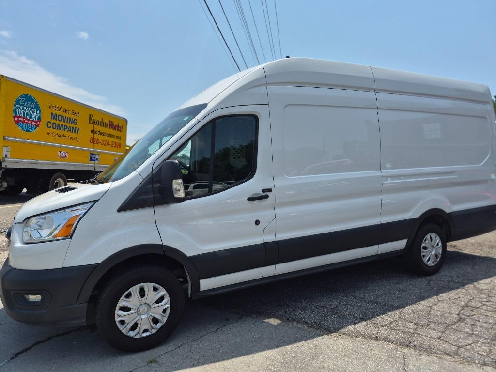2020 Ford Transit - $17,800