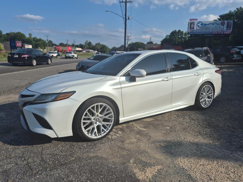 2018 Toyota Camry - $15,900
