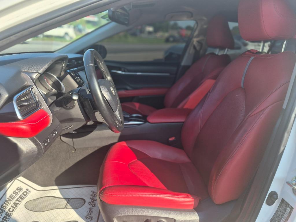 2018 Toyota Camry - $15,900