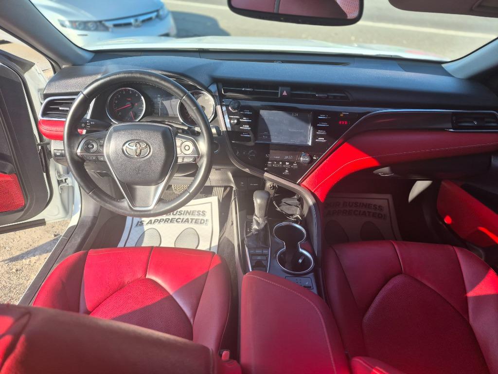 2018 Toyota Camry - $15,900