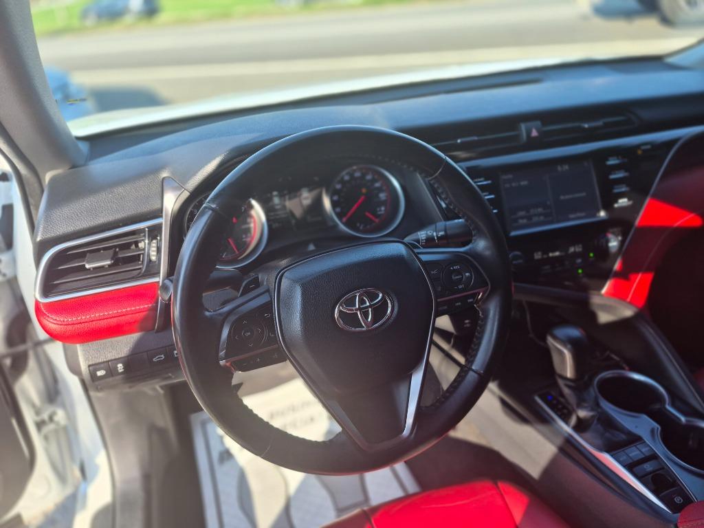2018 Toyota Camry - $15,900