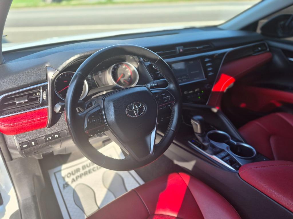 2018 Toyota Camry - $15,900