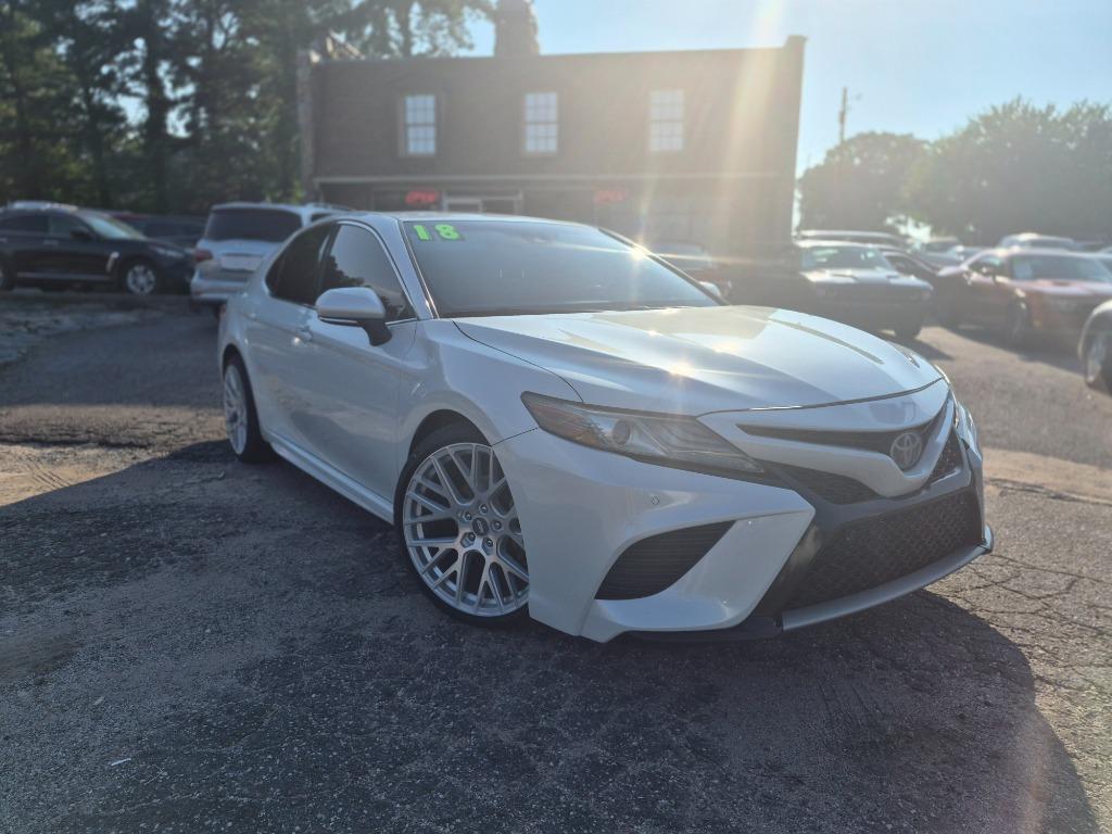 2018 Toyota Camry - $15,900