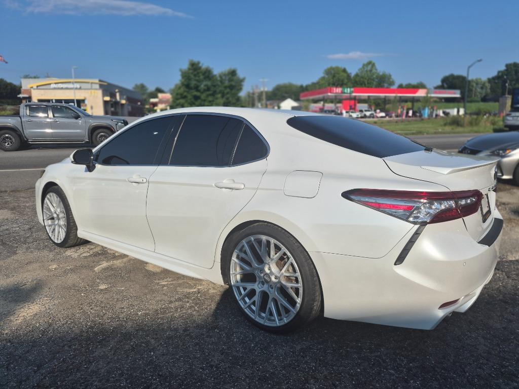 2018 Toyota Camry - $15,900