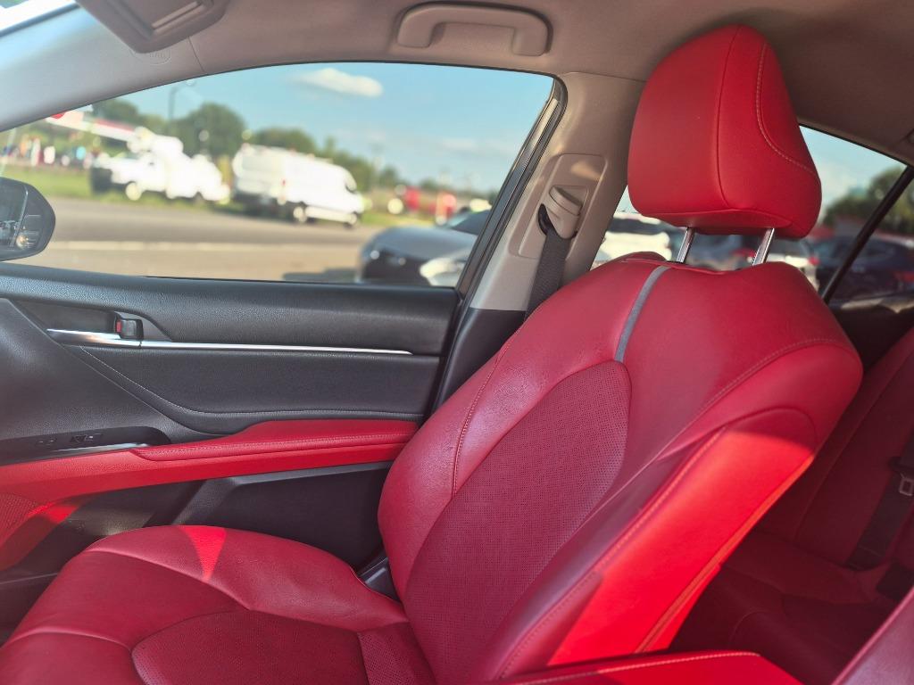 2018 Toyota Camry - $15,900