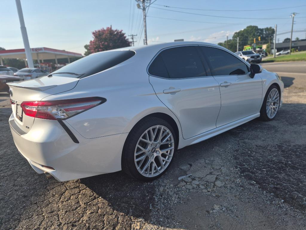 2018 Toyota Camry - $15,900