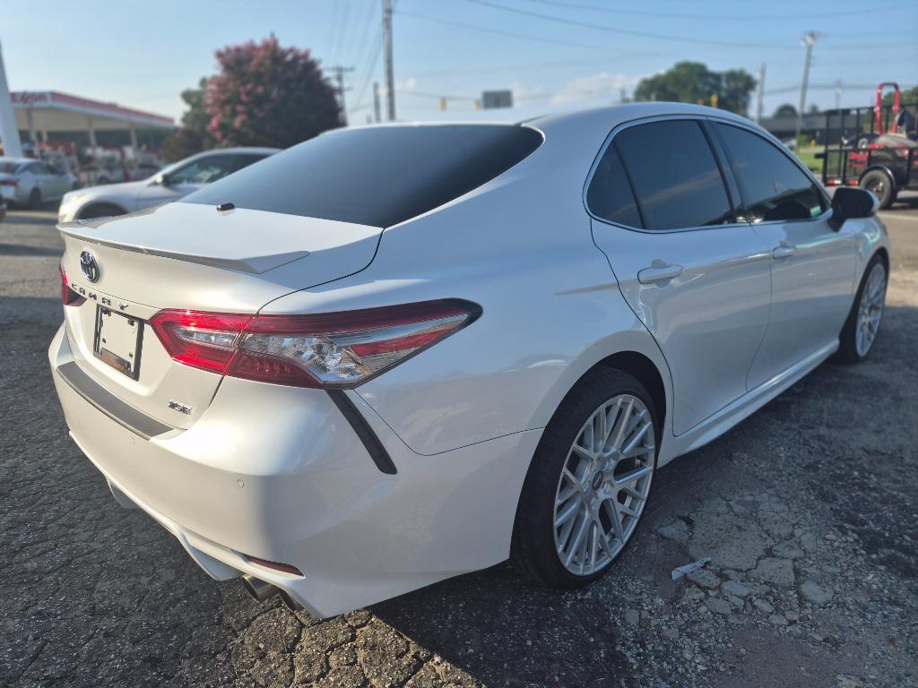 2018 Toyota Camry - $15,900