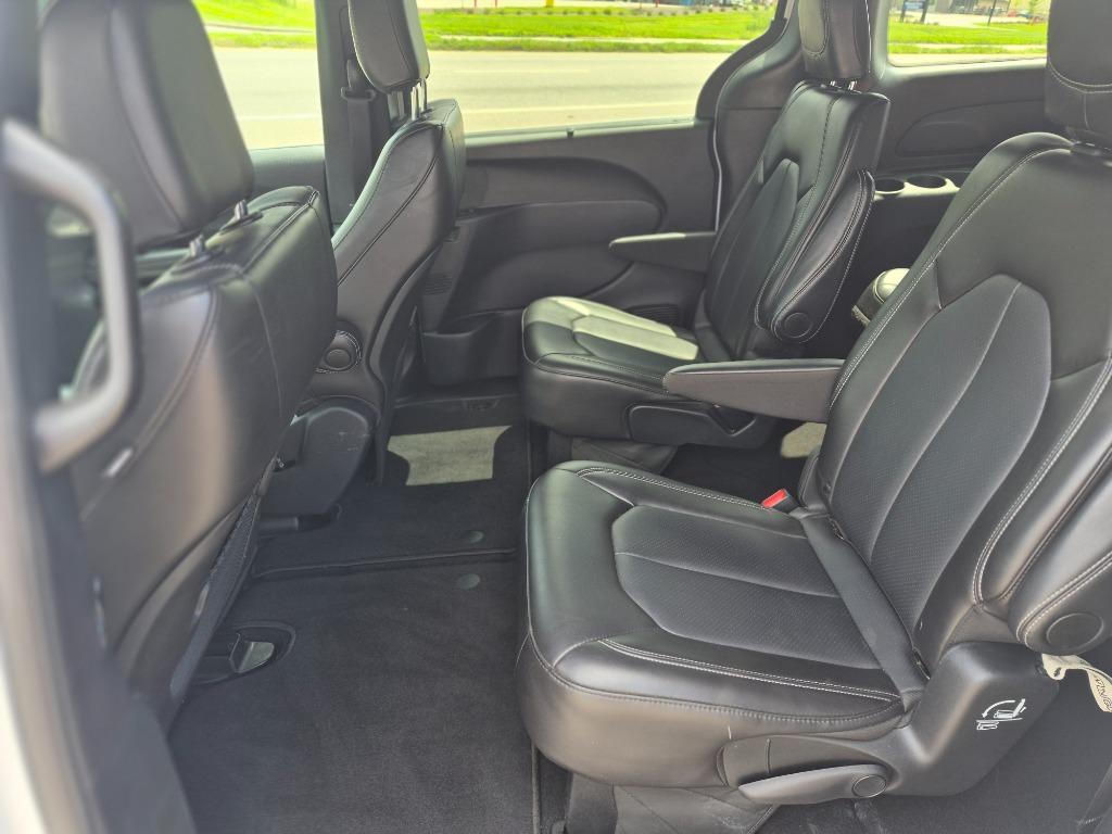 2025 Chrysler Pacifica - $24,300