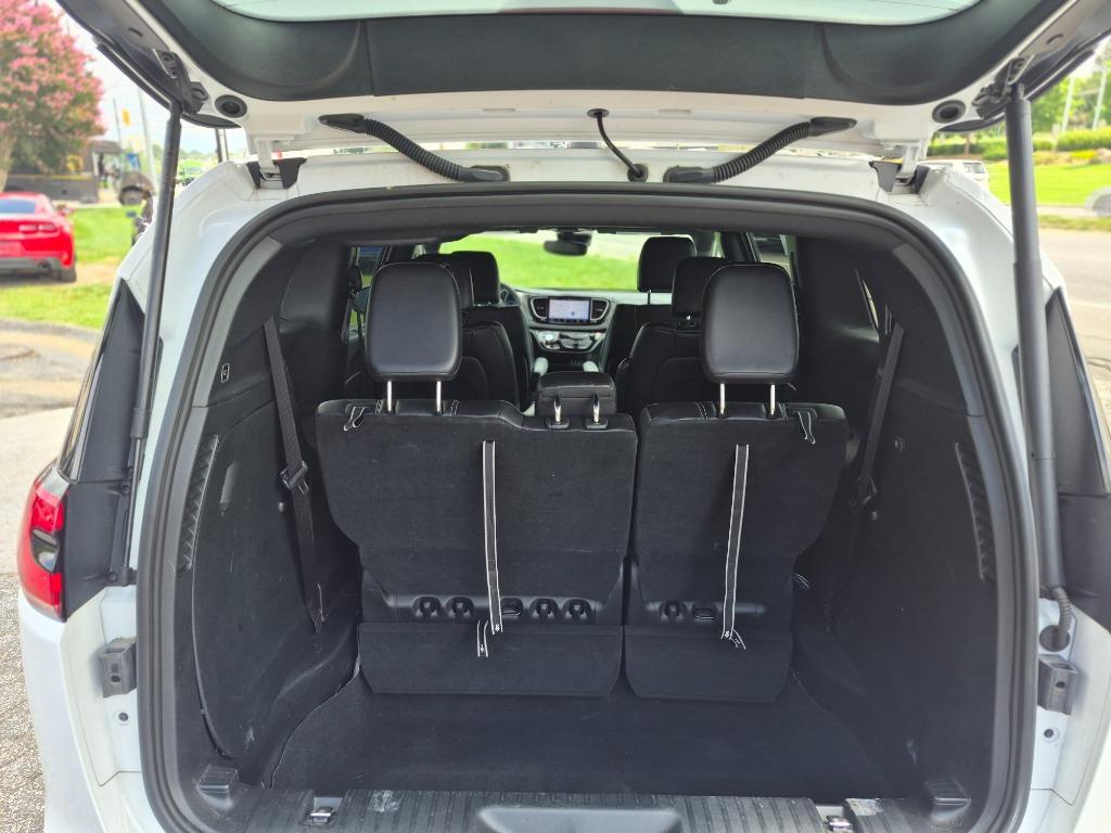 2025 Chrysler Pacifica - $24,300